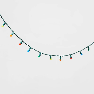 50ct LED Smooth Sphere Christmas String Lights With Green Wire - Wondershop™ 4 50ct LED Smooth Sphere Christmas String Lights With Green Wire - Wondershop™ - Image 2