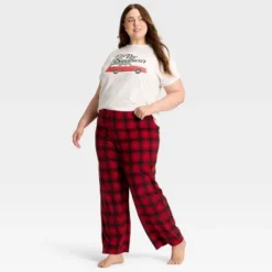 Women's Plaid Microfleece Holiday Matching Family Pajama Pants - Wondershop™ Red/Black 8 Women's Plaid Microfleece Holiday Matching Family Pajama Pants - Wondershop™ Red/Black -Wondershop GUEST a239d4fd 4e93 4537 98f3 6d7b5a87e2ab